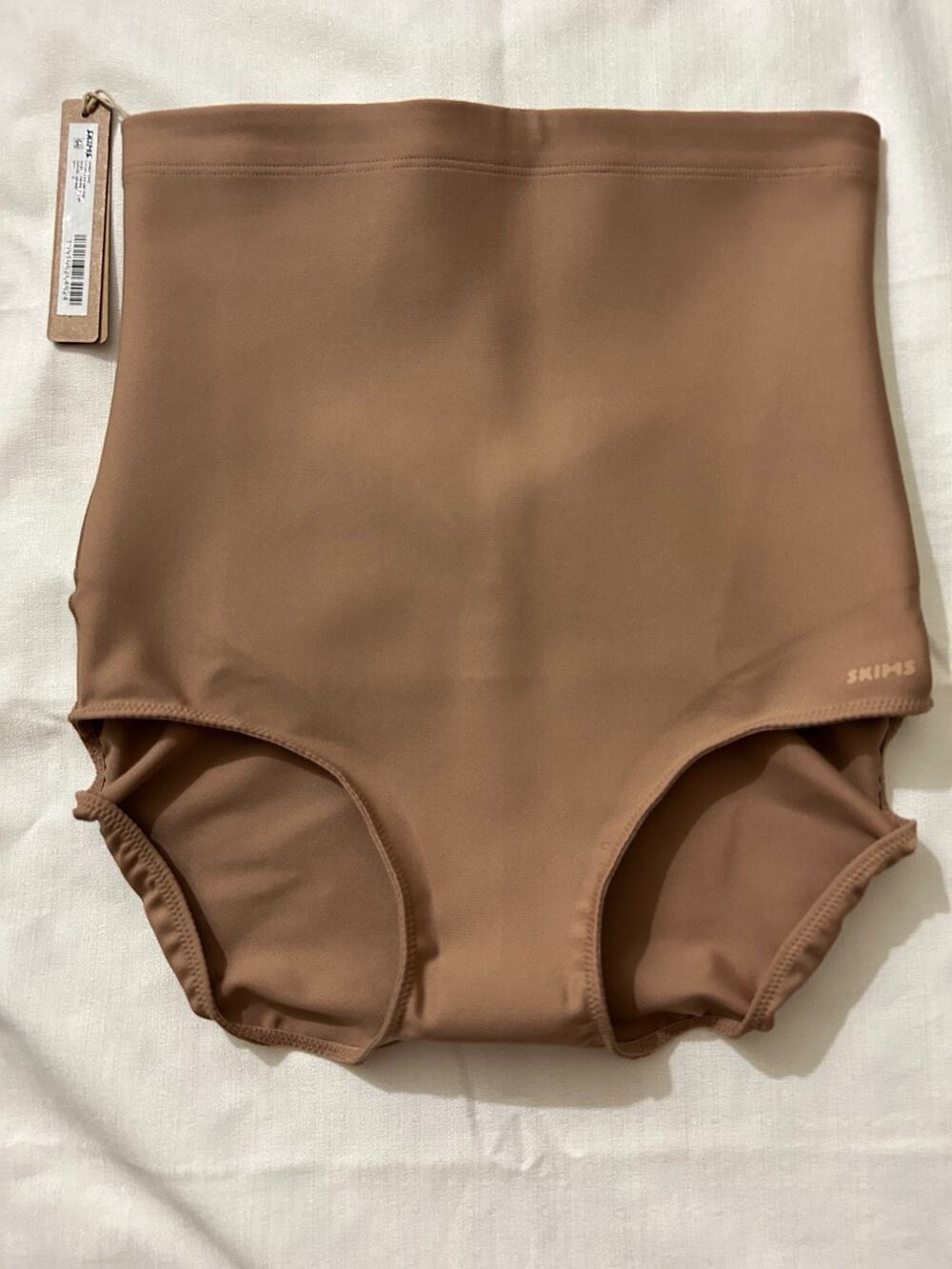Skims NWT Body CS Butt Lifting Brief Sienna Size Small